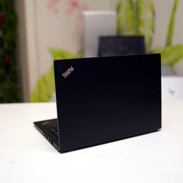 Lenovo T470s | 7th Gen Core i5 | 8GB DDR4 RAM | 256GB NVME | 14" FHD - Image 5