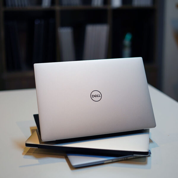 DELL XPS 13 9305 | 11th Gen Core i7 | 8GB DDR4 RAM | 512GB NVME | 13.3" FHD