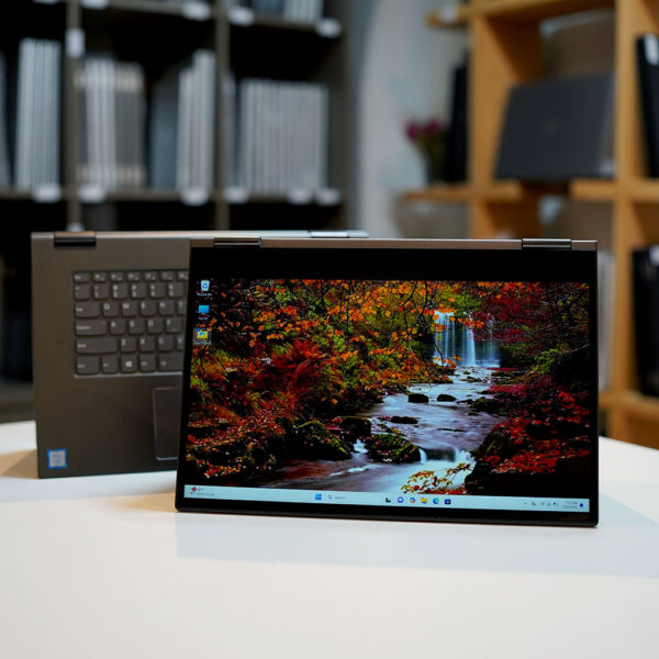 Lenovo yoga 730 | 8th Gen Core i7 | 8GB DDR4 RAM | 256GB NVME | 15" FHD