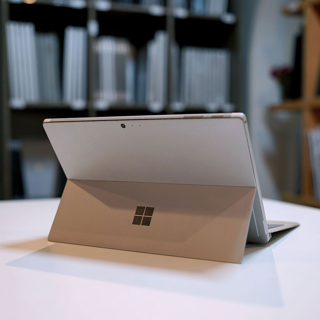 26 Microsoft Surface Pro | 7th Gen Core i5 | 8GB DDR3 RAM | 256GB NVME | 12.3" IPS Touch - Image 1